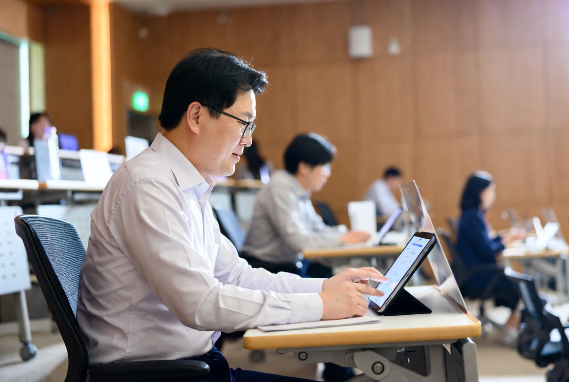 Field-Friendly Mobile